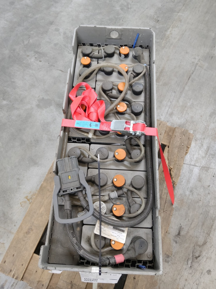 Weitere 24V620AH - Acumulador para Equipo de manutención: foto 3 Weitere 24V620AH - Acumulador para Equipo de manutención: foto 3