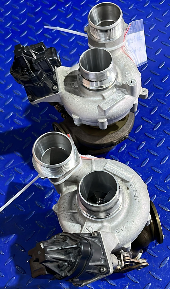 BMW Turbochargers S63 V8 7852372/7852373 - Turbocompresor: foto 4 BMW Turbochargers S63 V8 7852372/7852373 - Turbocompresor: foto 4