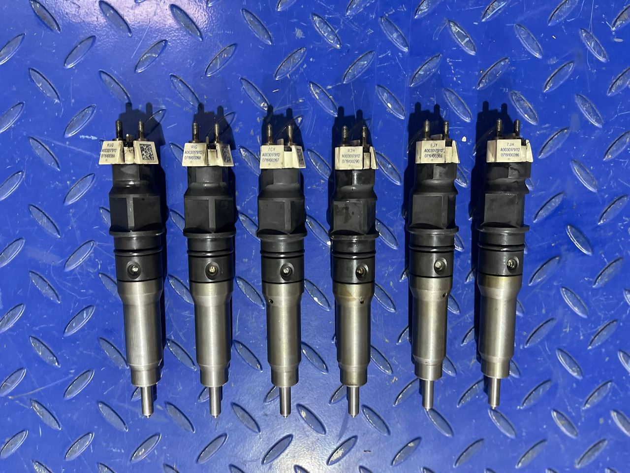 BOSCH A0030179112 - Bomba de inyección: foto 1 BOSCH A0030179112 - Bomba de inyección: foto 1