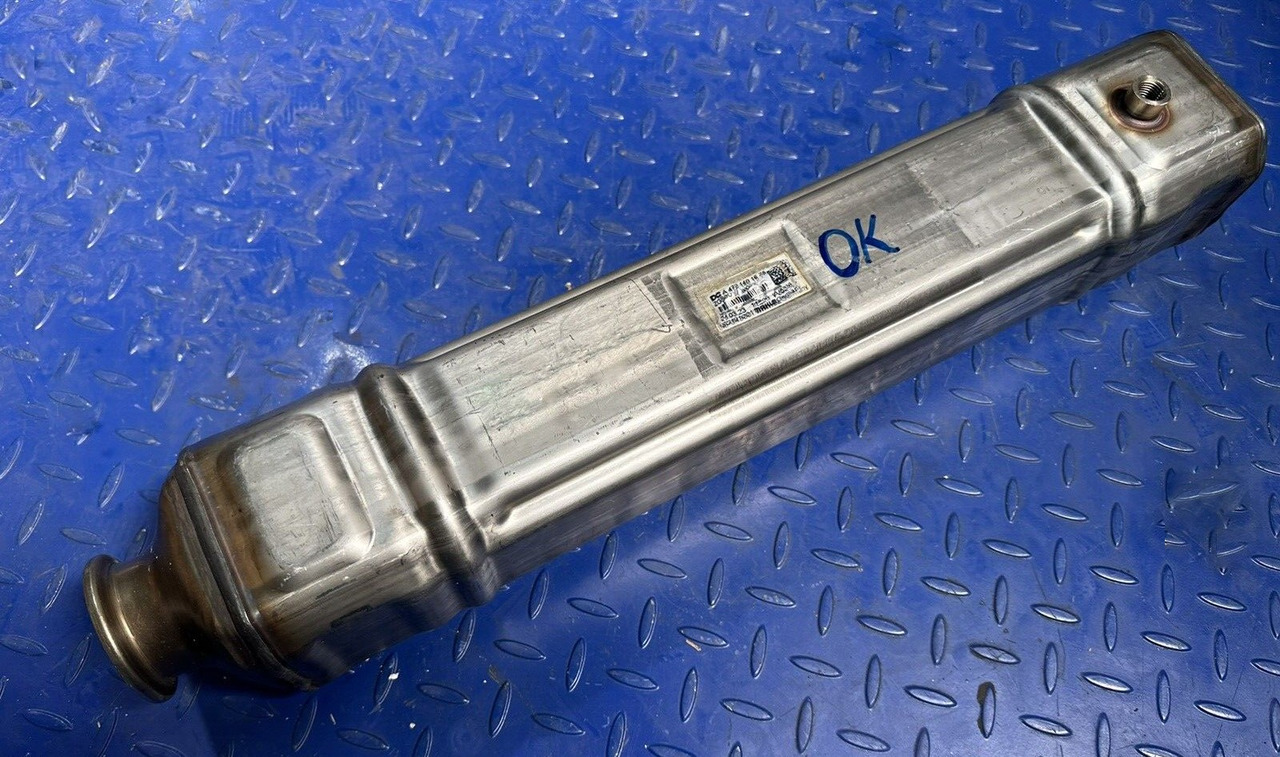 DETROIT DD15 A4721401575 - Enfriador EGR para Camión: foto 4 DETROIT DD15 A4721401575 - Enfriador EGR para Camión: foto 4