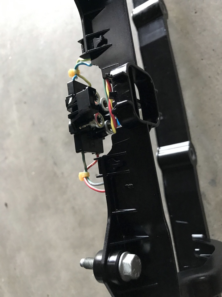 MERCEDES-BENZ Actros OM471 Euro 5 and Euro 6 - Cables/ Alambres para Camión: foto 2 MERCEDES-BENZ Actros OM471 Euro 5 and Euro 6 - Cables/ Alambres para Camión: foto 2