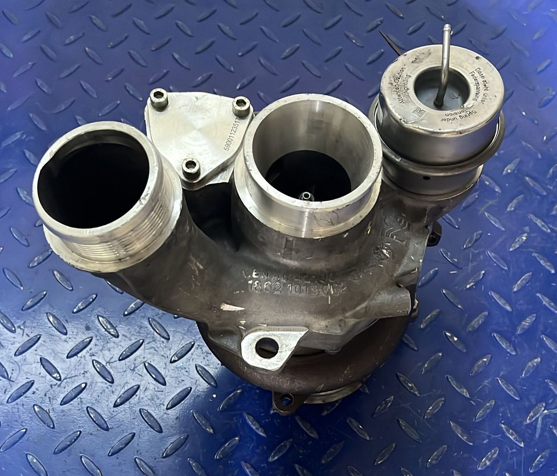 MERCEDES-BENZ Mercedes Benz A Class 45 AMG W176 Turbo - Turbocompresor: foto 1 MERCEDES-BENZ Mercedes Benz A Class 45 AMG W176 Turbo - Turbocompresor: foto 1