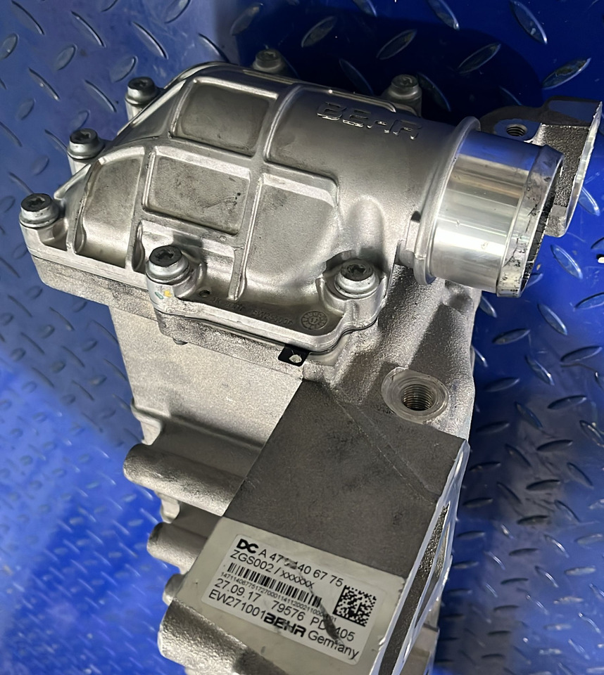 Mercedes Benz EGR ACTROS MP4 A4711406775 - Silenciador/ Sistema de escape para Camión: foto 5 Mercedes Benz EGR ACTROS MP4 A4711406775 - Silenciador/ Sistema de escape para Camión: foto 5