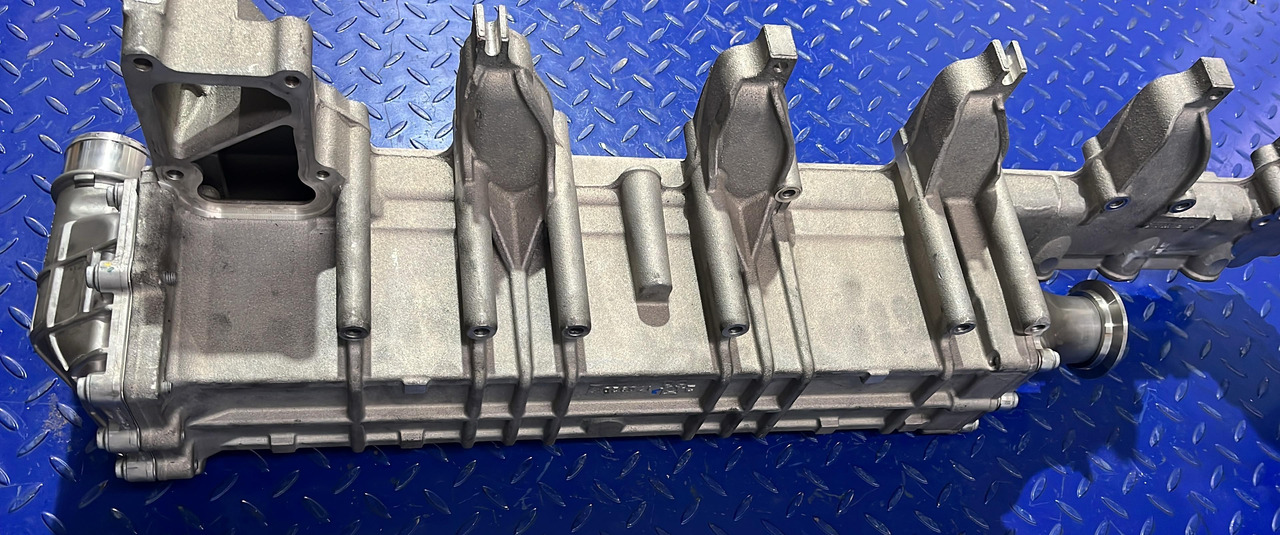 Mercedes Benz EGR ACTROS MP4 A4711406775 - Silenciador/ Sistema de escape para Camión: foto 2 Mercedes Benz EGR ACTROS MP4 A4711406775 - Silenciador/ Sistema de escape para Camión: foto 2