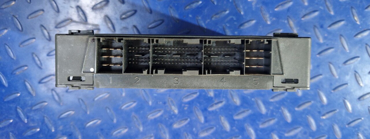 MERCEDES-BENZ Control Device Actros Mp4 CPC3 A0044464702 - Piezas de recambio para Otros: foto 3 MERCEDES-BENZ Control Device Actros Mp4 CPC3 A0044464702 - Piezas de recambio para Otros: foto 3