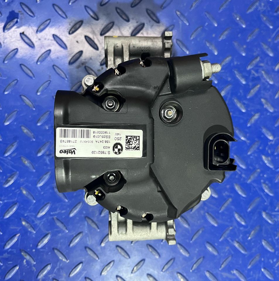 Valeo BMW 7852129 - Alternador: foto 1 Valeo BMW 7852129 - Alternador: foto 1