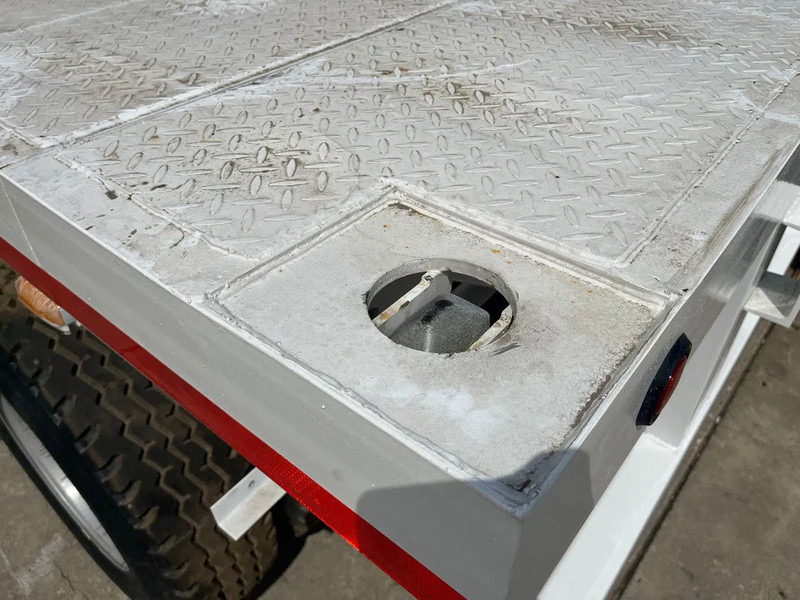 Leasing financiero de CIMC 3-axle Flatbed Semi-Trailer leasing CIMC 3-axle Flatbed Semi-Trailer: foto 12 Leasing financiero de CIMC 3-axle Flatbed Semi-Trailer leasing CIMC 3-axle Flatbed Semi-Trailer: foto 12