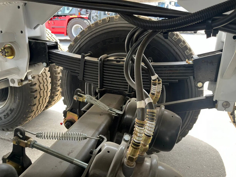 Leasing financiero de CIMC 3-axle Flatbed Semi-Trailer leasing CIMC 3-axle Flatbed Semi-Trailer: foto 10 Leasing financiero de CIMC 3-axle Flatbed Semi-Trailer leasing CIMC 3-axle Flatbed Semi-Trailer: foto 10