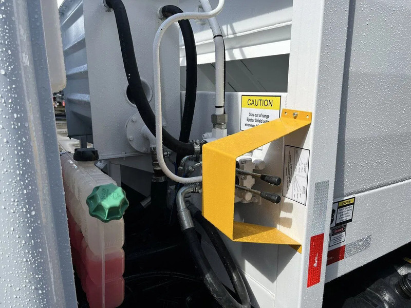 Leasing financiero de Mercedes-Benz Accelo 815 4x2 Garbage Compactor (2 units) Accelo 815 4x2 Garbage Compactor (2 units) leasing Mercedes-Benz Accelo 815 4x2 Garbage Compactor (2 units) Accelo 815 4x2 Garbage Compactor (2 units): foto 11