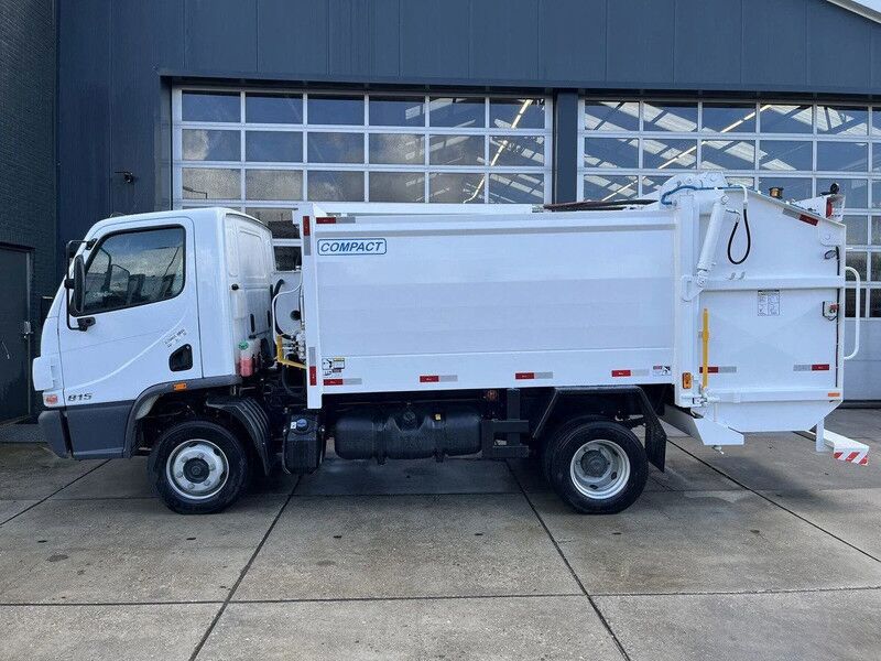 Mercedes-Benz Accelo 815 Accelo 815 4x2 Garbage Compactor - Camión de basura: foto 2 Mercedes-Benz Accelo 815 Accelo 815 4x2 Garbage Compactor - Camión de basura: foto 2