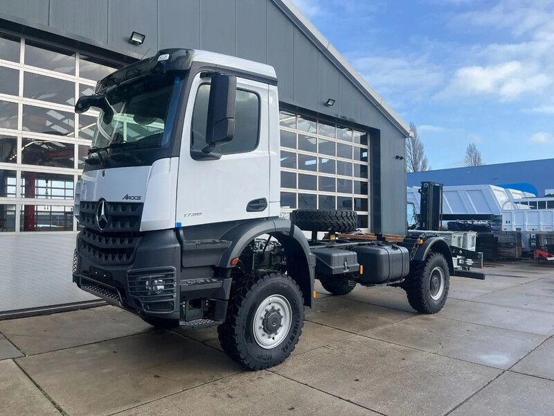Mercedes-Benz Arocs 1736 AK 4x4 Chassis Cabin - Chasis camión: foto 1 Mercedes-Benz Arocs 1736 AK 4x4 Chassis Cabin - Chasis camión: foto 1
