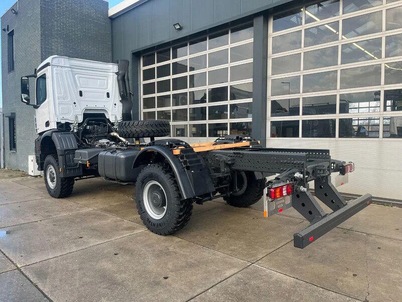 Mercedes-Benz Arocs 1736 AK 4x4 Chassis Cabin - Chasis camión: foto 3 Mercedes-Benz Arocs 1736 AK 4x4 Chassis Cabin - Chasis camión: foto 3