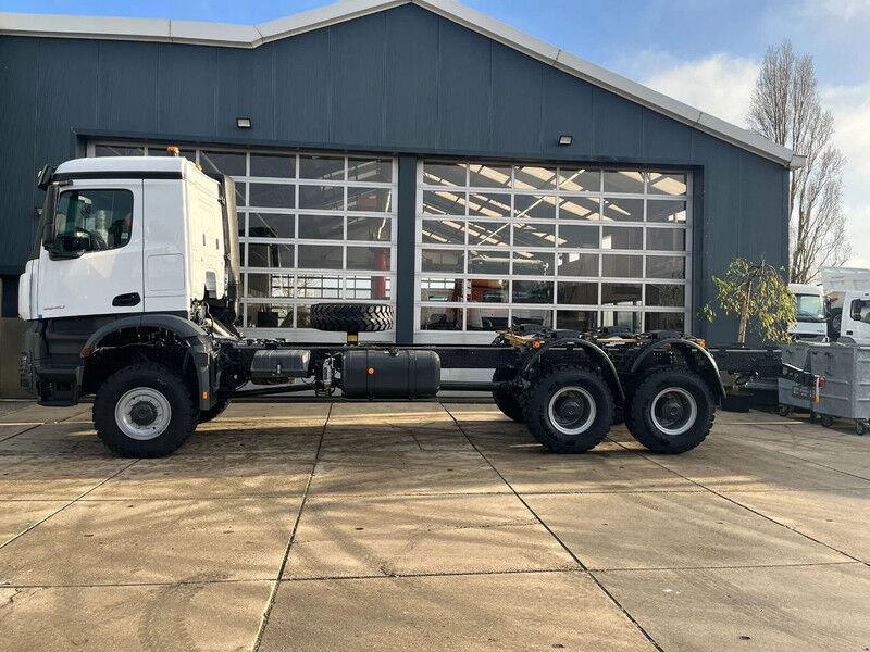 Mercedes-Benz Arocs 3340 A 6x6 Chassis Cabin - Chasis camión: foto 2 Mercedes-Benz Arocs 3340 A 6x6 Chassis Cabin - Chasis camión: foto 2