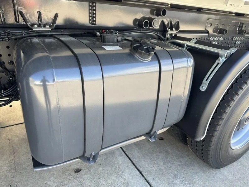 Leasing financiero de Mercedes-Benz Arocs 4140 K 8x4 Meiller Tipper leasing Mercedes-Benz Arocs 4140 K 8x4 Meiller Tipper: foto 8