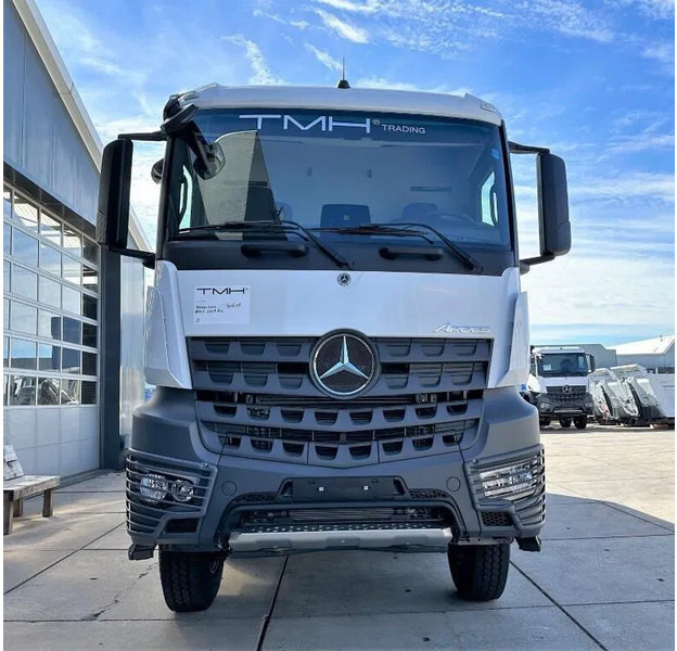 Mercedes-Benz Arocs 4140 K 8x4 Meiller Tipper - Volquete camión: foto 5 Mercedes-Benz Arocs 4140 K 8x4 Meiller Tipper - Volquete camión: foto 5