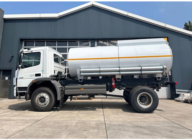 Mercedes-Benz Atego 1725 4×4 Fuel Tank Truck - Cisterna camión: foto 2 Mercedes-Benz Atego 1725 4×4 Fuel Tank Truck - Cisterna camión: foto 2