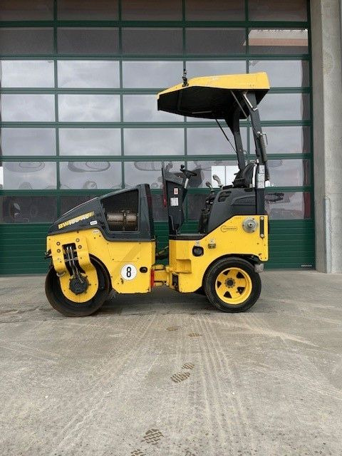 BOMAG BW 100 AC-5 - Compactador mixto: foto 1 BOMAG BW 100 AC-5 - Compactador mixto: foto 1