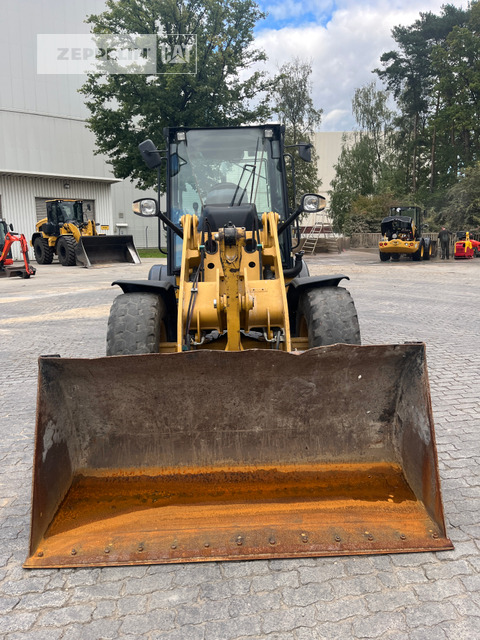 Cat 908M - Cargadora de ruedas: foto 2 Cat 908M - Cargadora de ruedas: foto 2