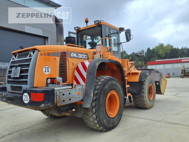 Doosan DL300 - Cargadora de ruedas: foto 4 Doosan DL300 - Cargadora de ruedas: foto 4