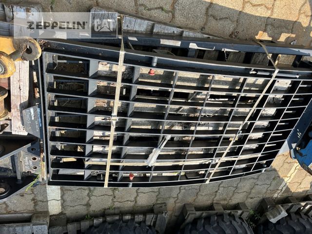 Cat Steinschlagschutzgit - Implemento para Carretilla elevadora: foto 2 Cat Steinschlagschutzgit - Implemento para Carretilla elevadora: foto 2