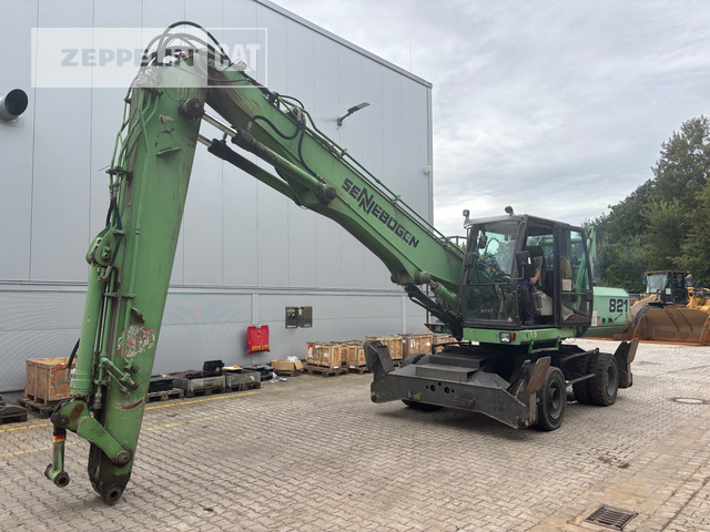 Sennebogen 821 - Manipulador de materiales: foto 1 Sennebogen 821 - Manipulador de materiales: foto 1