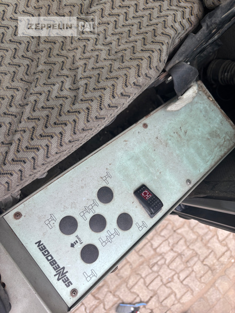 Manipulador de materiales Sennebogen 821: foto 28 Manipulador de materiales Sennebogen 821: foto 28