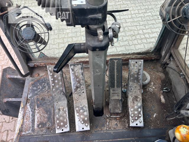 Manipulador de materiales Sennebogen 821: foto 34 Manipulador de materiales Sennebogen 821: foto 34