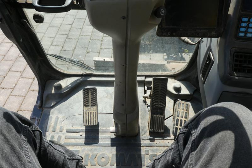 KOMATSU HANOMAG Mobilbagger PW140-7 Mobilbagger - Excavadora de ruedas: foto 2 KOMATSU HANOMAG Mobilbagger PW140-7 Mobilbagger - Excavadora de ruedas: foto 2