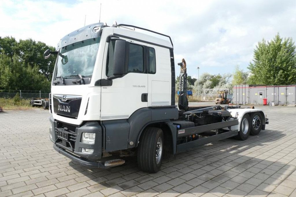 MAN TG-S 26.420/6x2 Abrollkipper - Multibasculante camión: foto 2 MAN TG-S 26.420/6x2 Abrollkipper - Multibasculante camión: foto 2