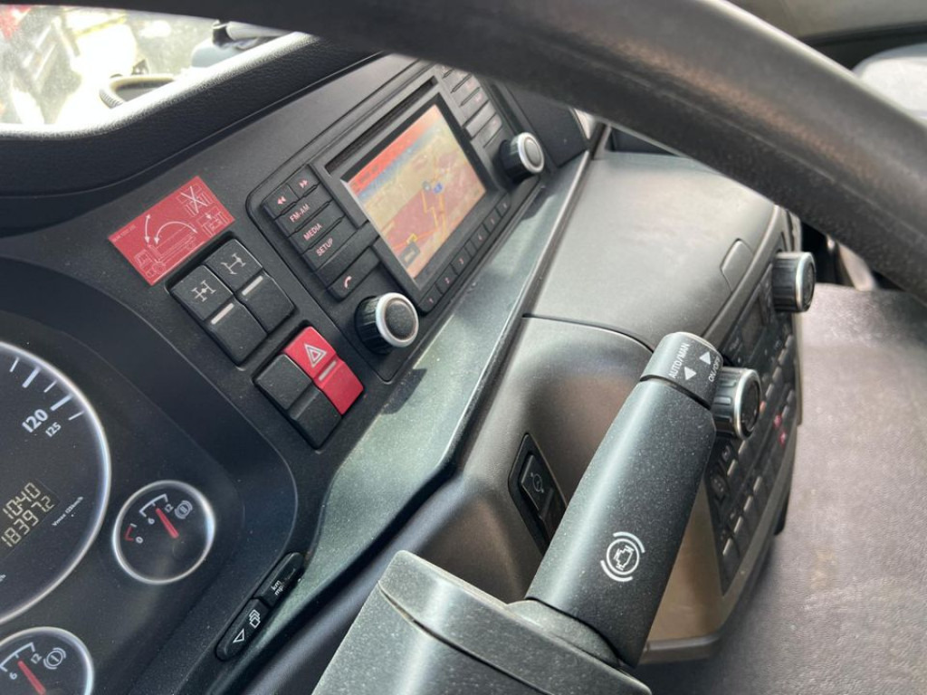 MAN TG-S 35.480 8x4 BL Abrollkipper mit Kran Penz-15L9.80+Meiller RK 30.60L Lenk-Lift Achse - Multibasculante camión, Camión grúa: foto 5 MAN TG-S 35.480 8x4 BL Abrollkipper mit Kran Penz-15L9.80+Meiller RK 30.60L Lenk-Lift Achse - Multibasculante camión, Camión grúa: foto 5