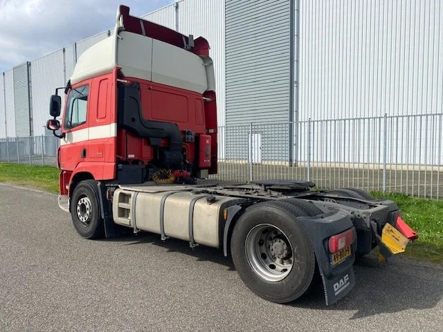 DAF CF 370 spacecab skylights - Cabeza tractora: foto 3 DAF CF 370 spacecab skylights - Cabeza tractora: foto 3