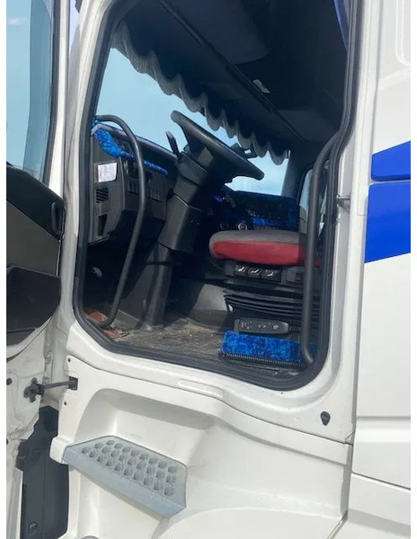 Cabeza tractora Volvo FH 13.460 XL cabine, euro 6 , full spoilered, smart tacho , new clutch ,beauty.....: foto 6