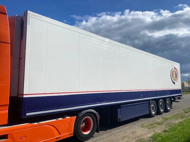 Krone koelvries met TK en onderschuifklep , aslift, - Frigorífico semirremolque: foto 3 Krone koelvries met TK en onderschuifklep , aslift, - Frigorífico semirremolque: foto 3