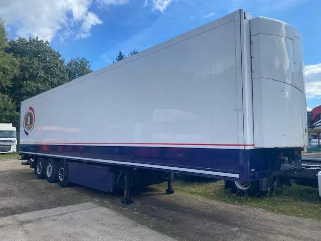 Krone koelvries met TK en onderschuifklep , aslift, - Frigorífico semirremolque: foto 1 Krone koelvries met TK en onderschuifklep , aslift, - Frigorífico semirremolque: foto 1