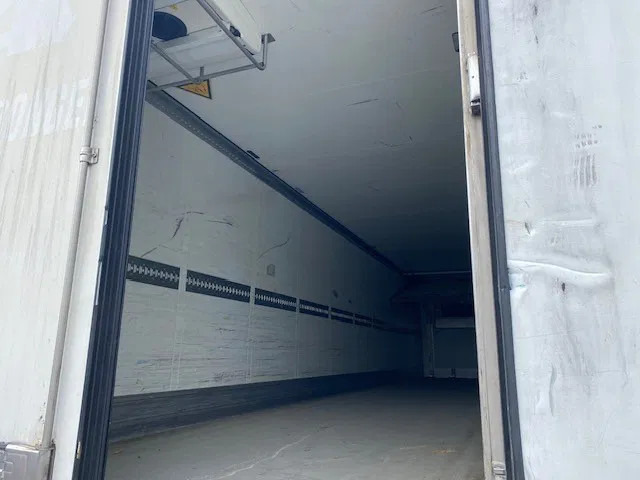 Schmitz Cargobull SCB 53B koelvries met carrier vector 1950MT 2 temp en tussenwand, - Frigorífico semirremolque: foto 5 Schmitz Cargobull SCB 53B koelvries met carrier vector 1950MT 2 temp en tussenwand, - Frigorífico semirremolque: foto 5