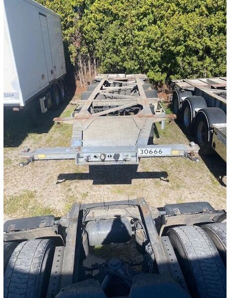 Van Hool 3-ASSIGE OPLEGGER CONTAINERCHASSIS vloeistoffen ADR 20 en 30 ft - Portacontenedore/ Intercambiable semirremolque: foto 1 Van Hool 3-ASSIGE OPLEGGER CONTAINERCHASSIS vloeistoffen ADR 20 en 30 ft - Portacontenedore/ Intercambiable semirremolque: foto 1