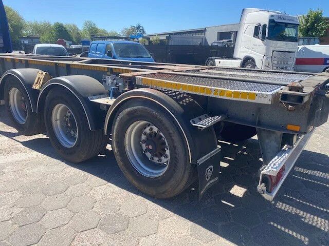 Van Hool 3-ASSIGE OPLEGGER CONTAINERCHASSIS vloeistoffen ADR 20 en 30 ft - Portacontenedore/ Intercambiable semirremolque: foto 4 Van Hool 3-ASSIGE OPLEGGER CONTAINERCHASSIS vloeistoffen ADR 20 en 30 ft - Portacontenedore/ Intercambiable semirremolque: foto 4