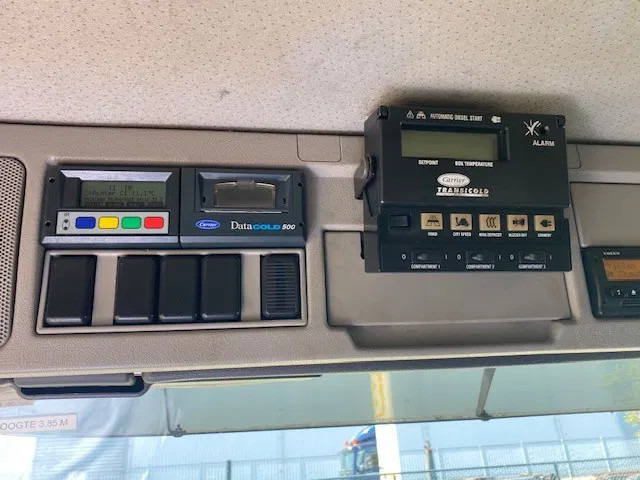 Volvo FM 330 2 temp koelvriesbak , 760 lang, 2 comp, carrier koeler, D"hollandia klep - Frigorífico camión: foto 5 Volvo FM 330 2 temp koelvriesbak , 760 lang, 2 comp, carrier koeler, D"hollandia klep - Frigorífico camión: foto 5