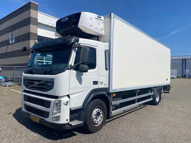 Volvo FM 330 EEV koelvriesbak , 760 lang, 2 comp, carrier koeler, D"hollandia klep - Frigorífico camión: foto 1 Volvo FM 330 EEV koelvriesbak , 760 lang, 2 comp, carrier koeler, D"hollandia klep - Frigorífico camión: foto 1