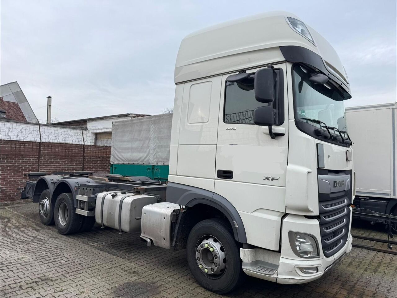 DAF XF 480 6X2 SSC Retarder 2xTanks Lift - Portacontenedore/ Intercambiable camión: foto 1 DAF XF 480 6X2 SSC Retarder 2xTanks Lift - Portacontenedore/ Intercambiable camión: foto 1