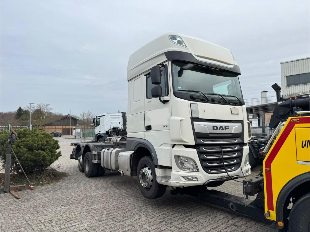 DAF XF 480 6X2 SSC Retarder 2xTanks Lift - Portacontenedore/ Intercambiable camión: foto 2 DAF XF 480 6X2 SSC Retarder 2xTanks Lift - Portacontenedore/ Intercambiable camión: foto 2