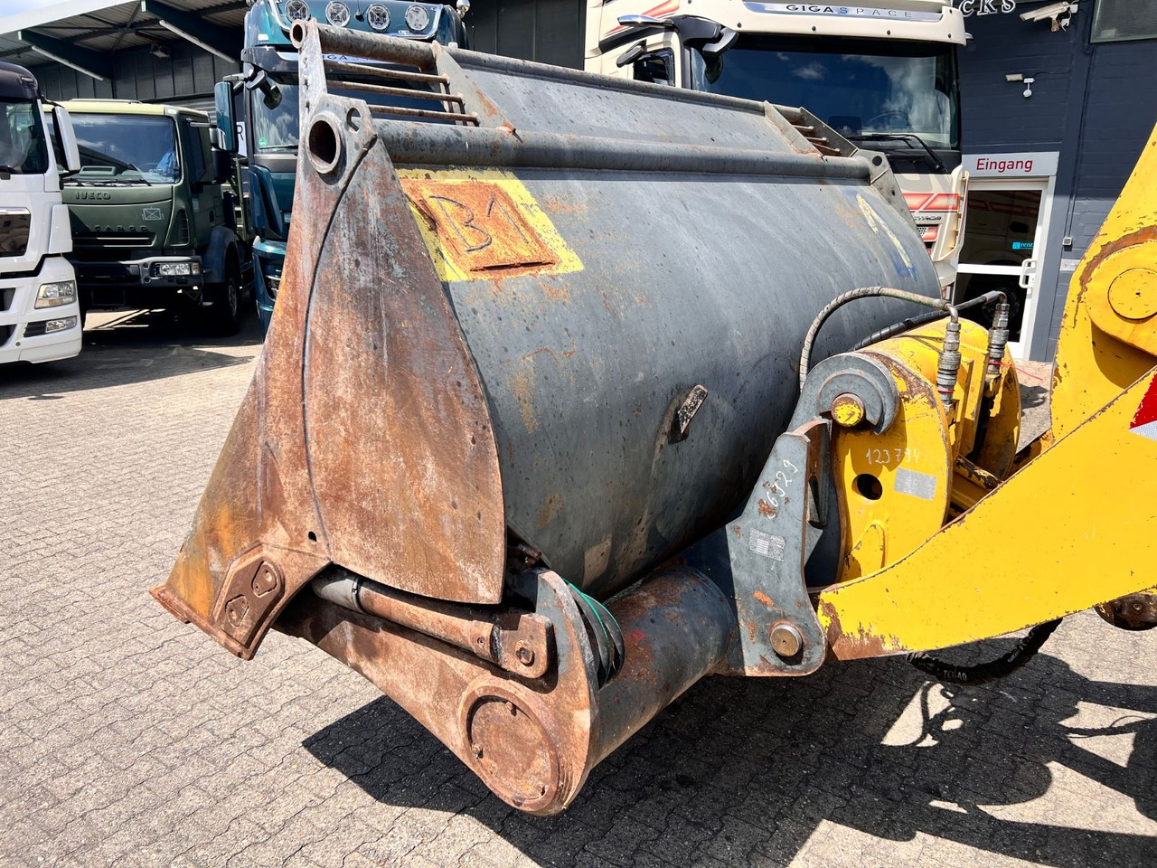 Komatsu WA 380-7 A Hochkippschaufel 4,5m³ Schnellwechsle - Cargadora de ruedas: foto 5 Komatsu WA 380-7 A Hochkippschaufel 4,5m³ Schnellwechsle - Cargadora de ruedas: foto 5