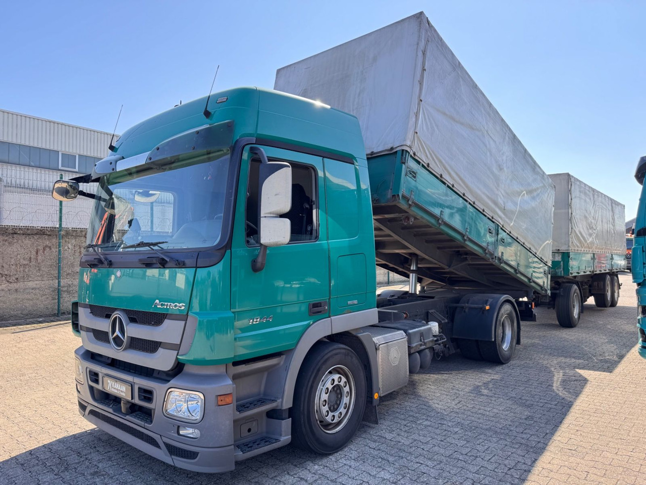 Mercedes-Benz 1844 Actros MP3 3-SeitenKipper Getreide Pritsche - Volquete camión: foto 3 Mercedes-Benz 1844 Actros MP3 3-SeitenKipper Getreide Pritsche - Volquete camión: foto 3