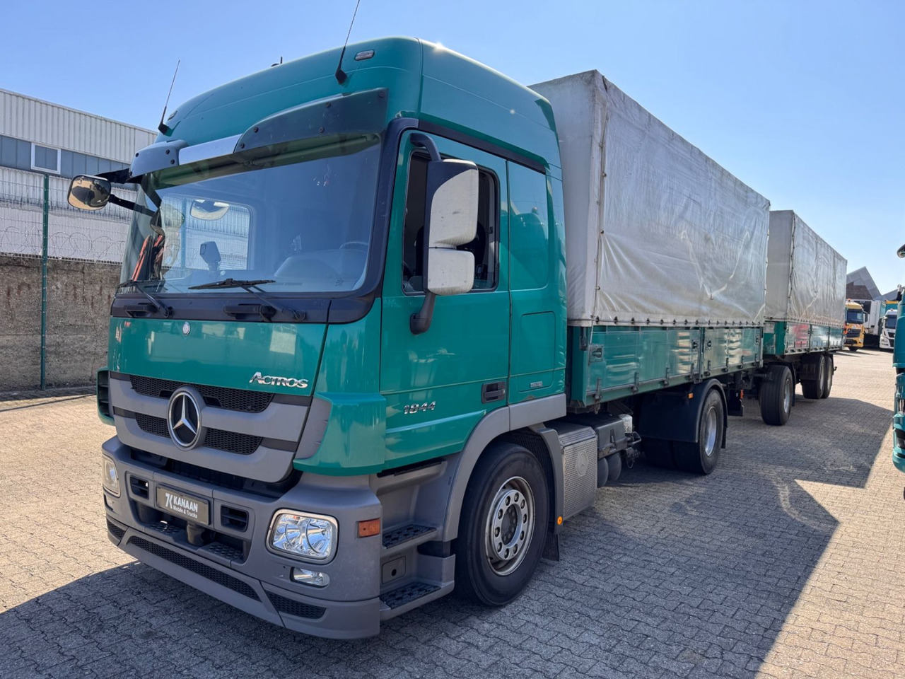 Mercedes-Benz 1844 Actros MP3 3-SeitenKipper Getreide Pritsche - Volquete camión: foto 5 Mercedes-Benz 1844 Actros MP3 3-SeitenKipper Getreide Pritsche - Volquete camión: foto 5