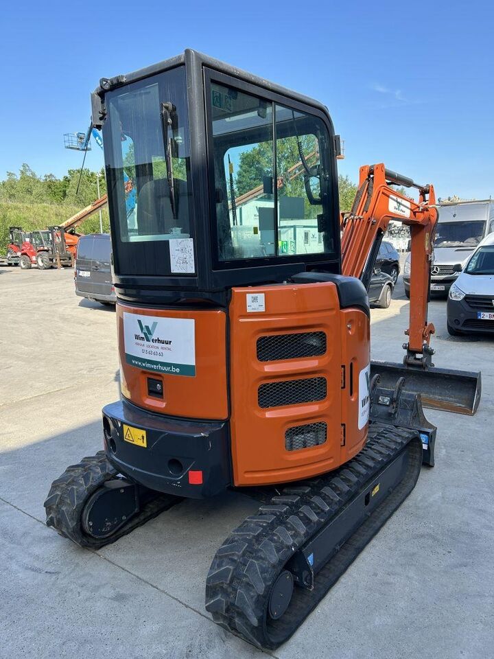 Miniexcavadora Hitachi ZX26U-6 (9989): foto 7