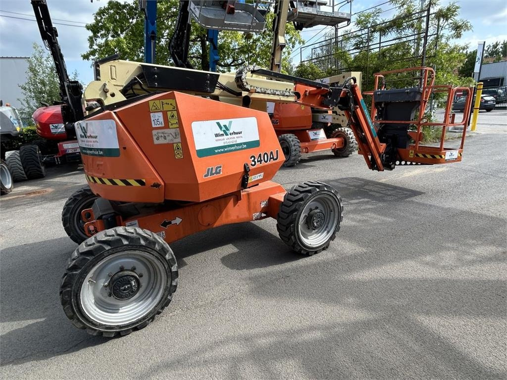 JLG 340AJ (4972) - Plataforma articulada: foto 1 JLG 340AJ (4972) - Plataforma articulada: foto 1