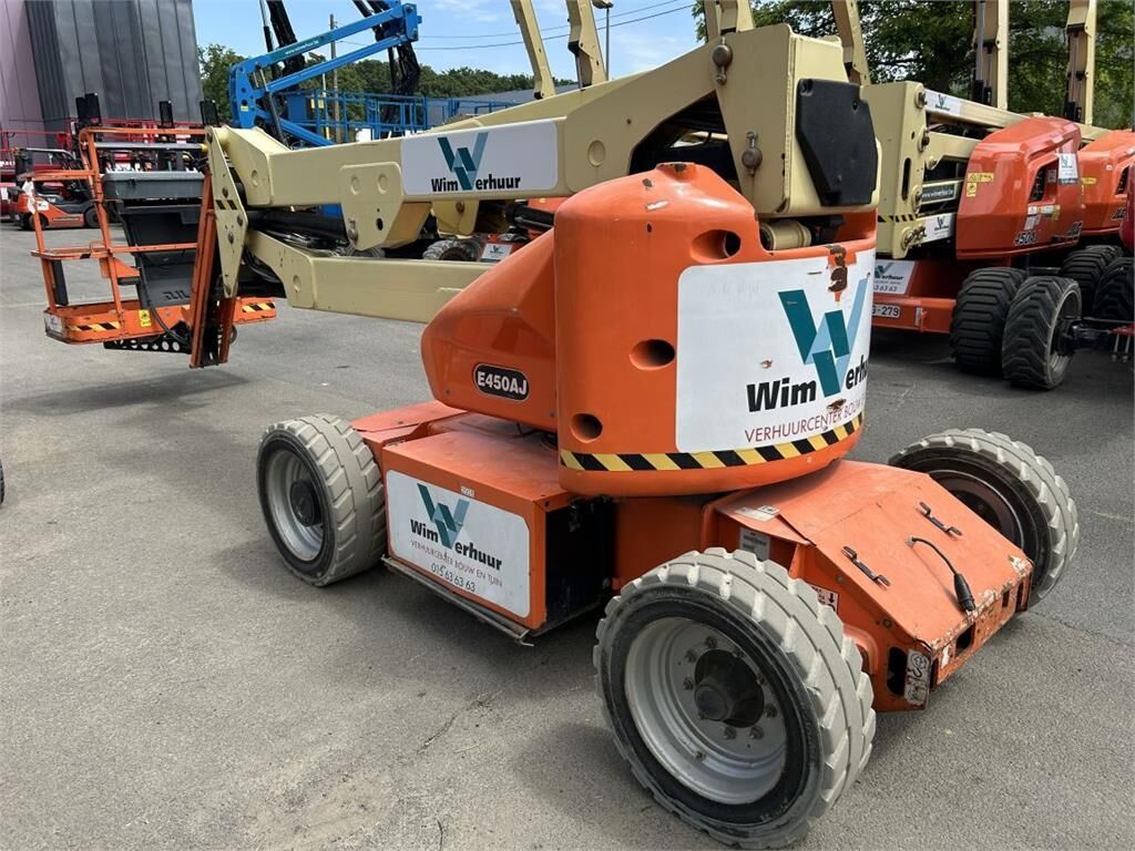 JLG E450AJ (2005) - Plataforma articulada: foto 3 JLG E450AJ (2005) - Plataforma articulada: foto 3