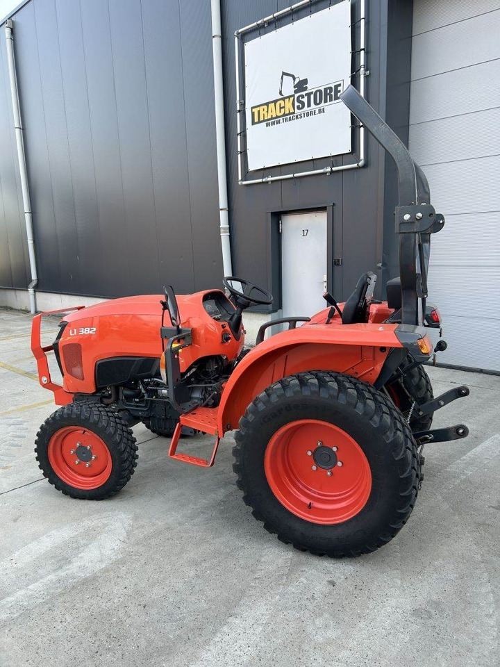 Kubota L1-382 (5278) - Tractor municipal: foto 2 Kubota L1-382 (5278) - Tractor municipal: foto 2