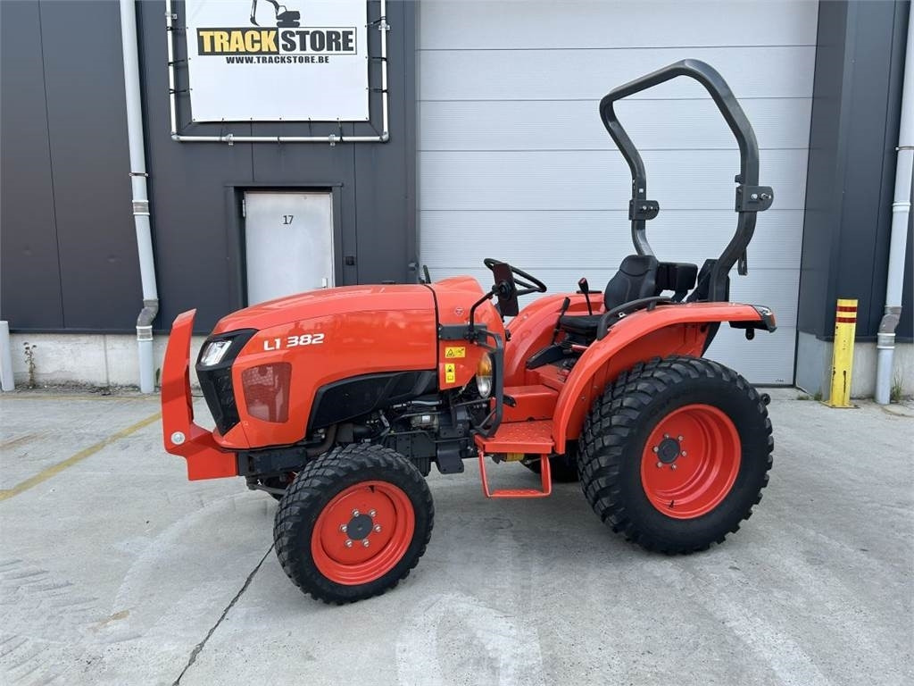 Kubota L1-382 (5278) - Tractor municipal: foto 1 Kubota L1-382 (5278) - Tractor municipal: foto 1