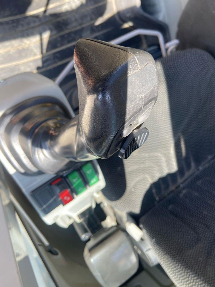 Excavadora de ruedas Wacker Neuson EW100 (7057): foto 13 Excavadora de ruedas Wacker Neuson EW100 (7057): foto 13